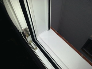 Detail Compact aluminum window