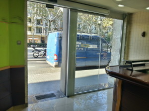 AUTOMATIC SLIDING DOOR