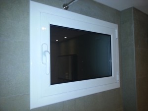 Ventana oscilobatiente de aluminio