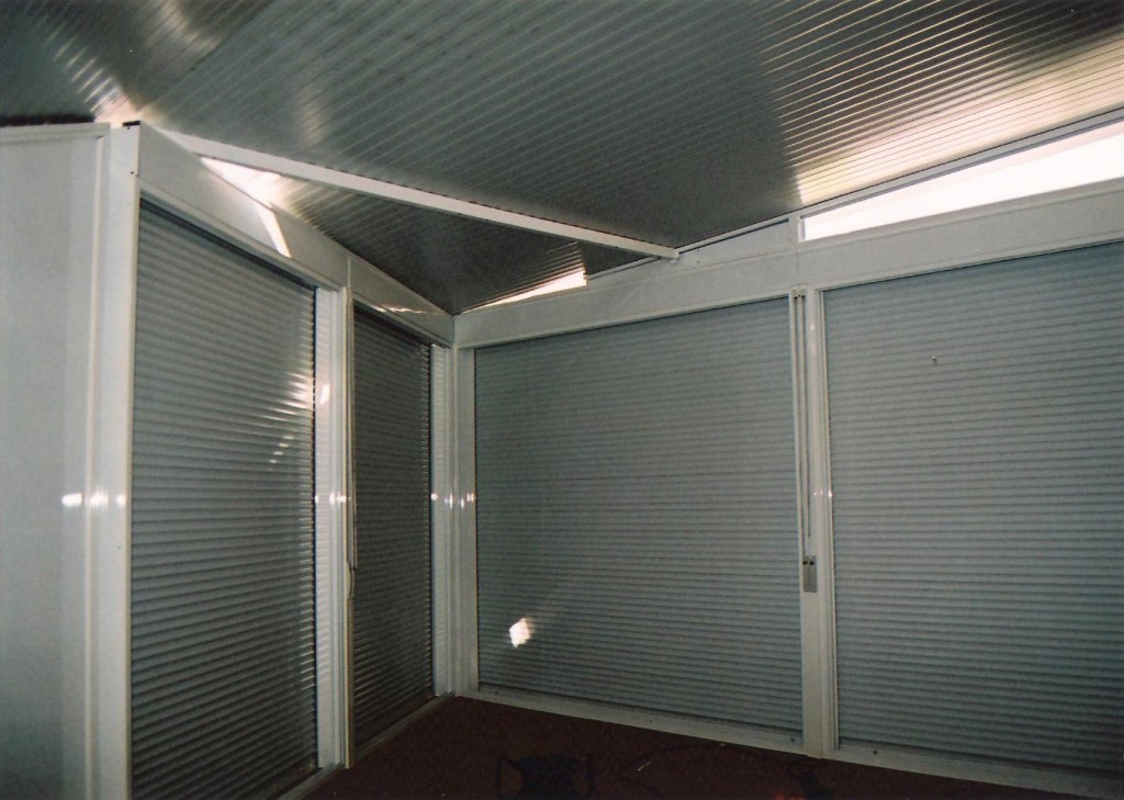 Steel and aluminum enclosure on terrace