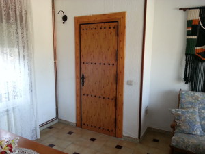 ALUMINIUM DOOR WOOD LACQUERED