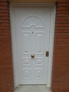 Reinforced door entrance to home